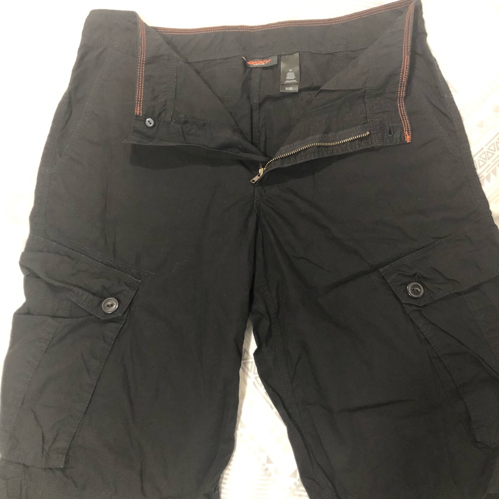 DKNY active Cargo shorts